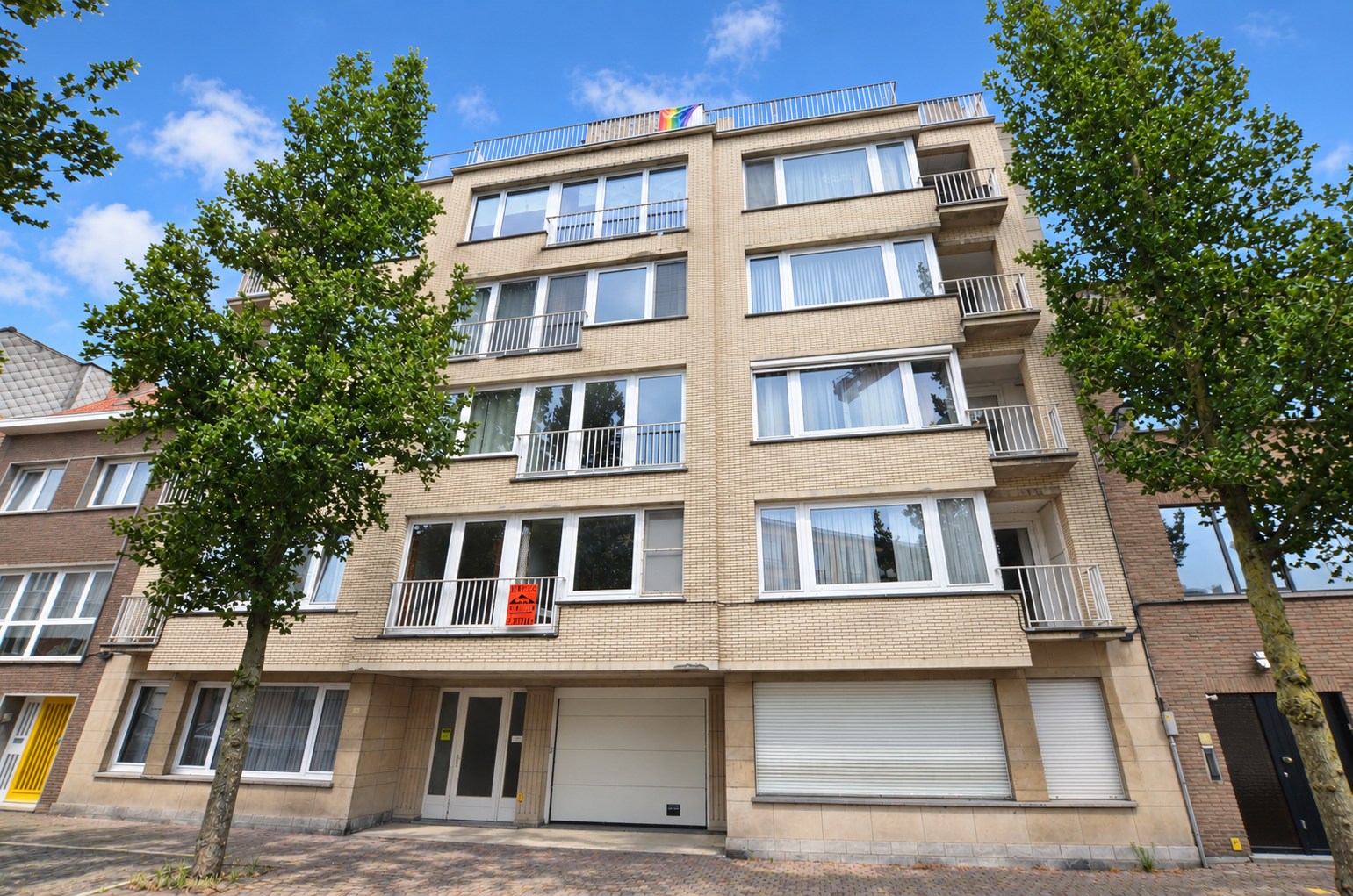 Estate main image