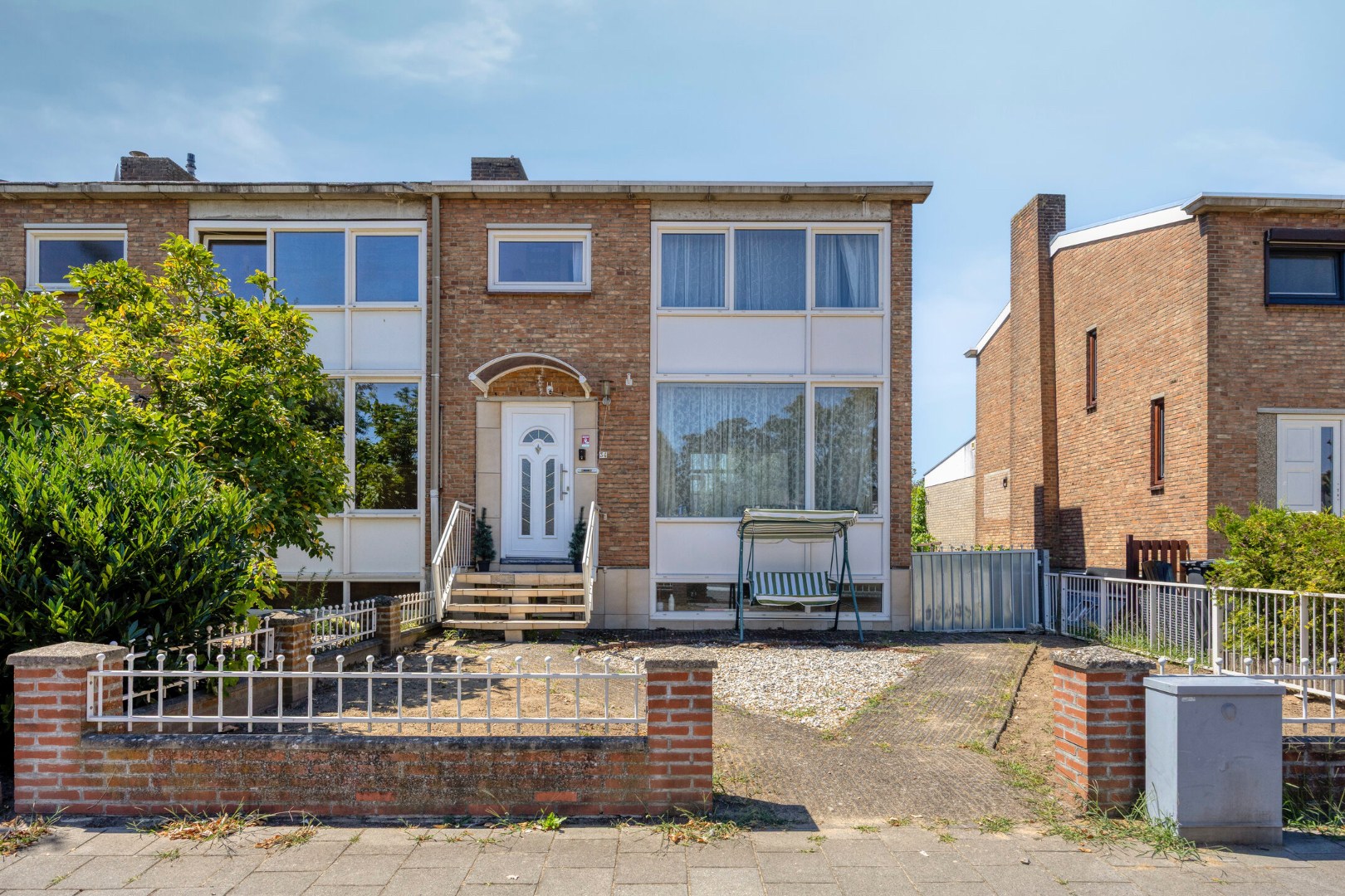 Estate main image